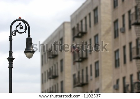 A street lamp at daylight.