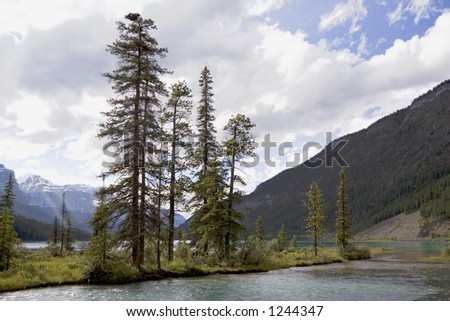 scenery like spirit island â€“ upper waterfowl lake, banff national park, canada