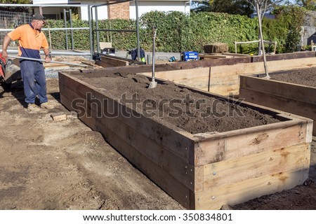 Vegetable garden bed construction