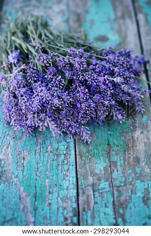 Beautiful, large bouquet of lavender
