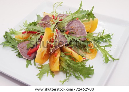 Beef Tongue with the lettuce, paprika and tomato