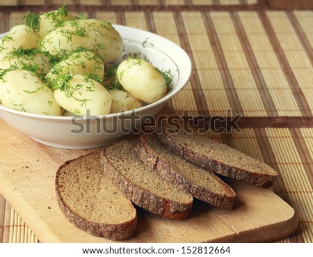rye bread and young potato with fresh fennel