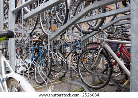 city two-storied parking for bicycles