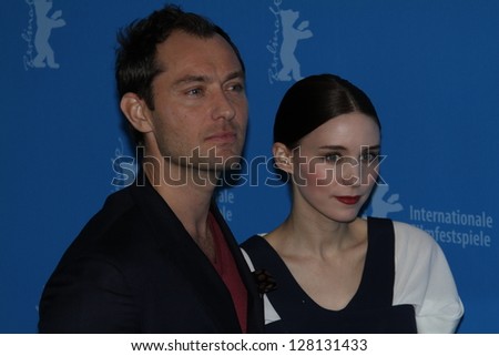 BERLIN, GERMANY - FEBRUARY 12:  Jude Law attend the \'Side Effects\' Photocall during the 63rd Berlinale International Film Festival at the Grand Hyatt Hotel on February 12, 2013 in Berlin, Germany.