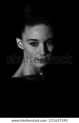 BERLIN, GERMANY - FEBRUARY 12: Rooney Mara attends the \'Side Effects\' Premiere during the 63rd Berlinale Festival at Berlinale Palast on February 12, 2013 in Berlin, Germany