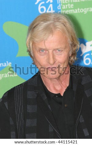 VENICE - SEPT 1:Actor Rutger Hauer attends the Blade Runner - The Final Cut photocall in Venice during day 4 of the 64th Venice Film Festival on September 1, 2007 in Venice, Italy.