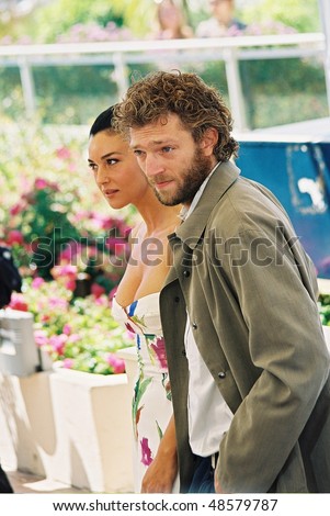 CANNES, FRANCE - MAY, 24: Italian actress Monica Bellucci and French actor Vincent Cassel attends   a photo call for the film \'Irreversible\' May 24, 2002 during the 55th Cannes film festival. France