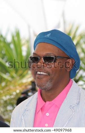 CANNES, FRANCE - MAY 15: Actor Samuel L. Jackson attends a photocall promoting the film \'Star Wars Episode III\' at the Palais during the 58th  Cannes Film Festival on May 15, 2005 in Cannes, France