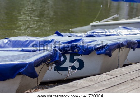 boat lake rental