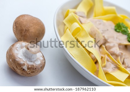 pasta with mushrooms sauce