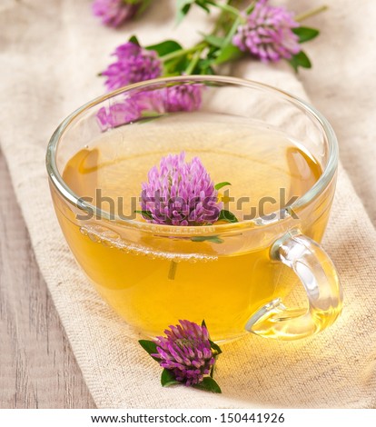 herbal tea leaf clover