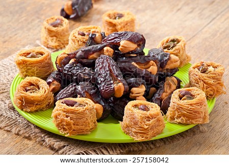 Oriental sweets and dates