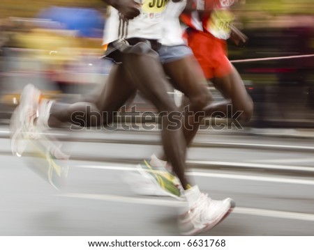fast marathon runners slow sync close up shoot