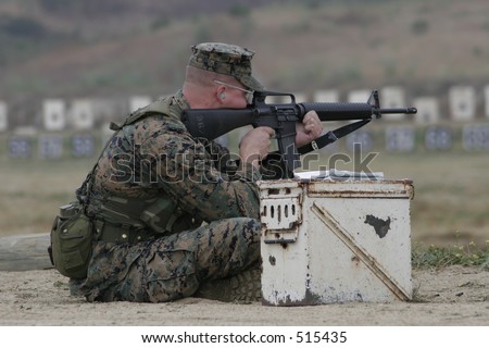 us marine at the rifle range