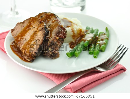 meat loaf with mashed potatoes and  green beans