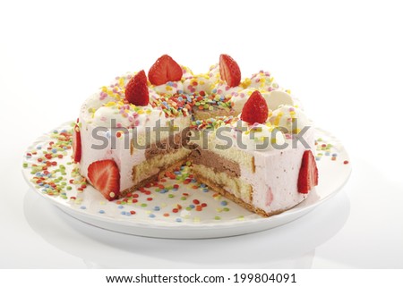 Strawberry-cream cake, close-up