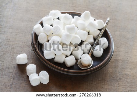 Small Marshmallows on plate