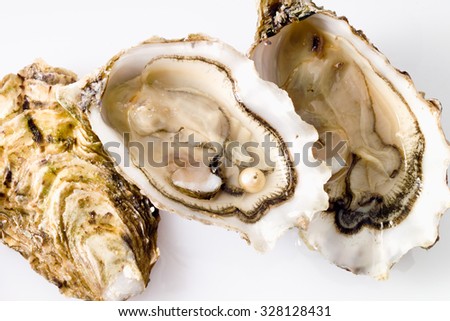 Oysters with pearl