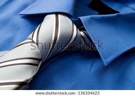 tie on shirt