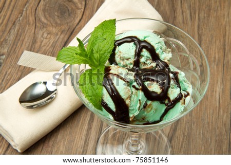 Mint ice cream with chocolate sauce
