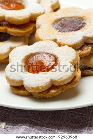 biscuits with jam