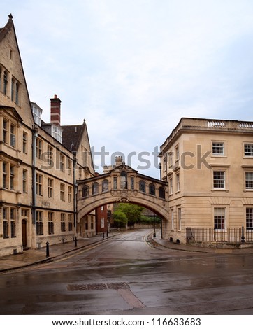 Bridge of Sighs (Copy of one in Venice) at Hertford College in Oxford. England. Spanning New College Lane.