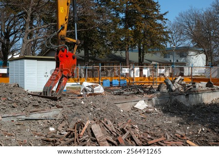 Construction and demolition of a house.