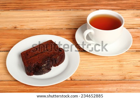 Gingerbread Cake with Jam