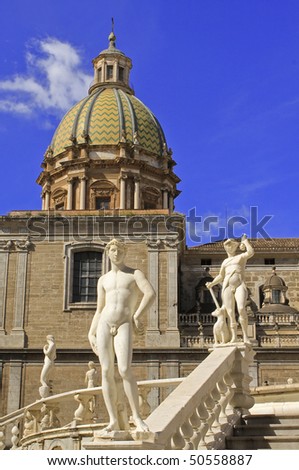 Italy Statues