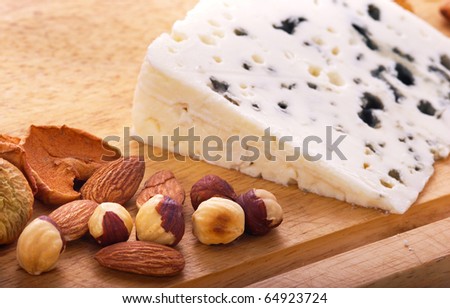 Nuts, dried apples and blue cheese