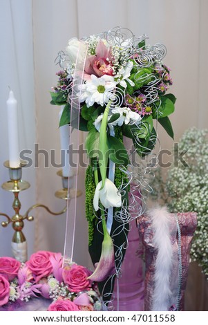 Festively issued bouquet from natural flowers