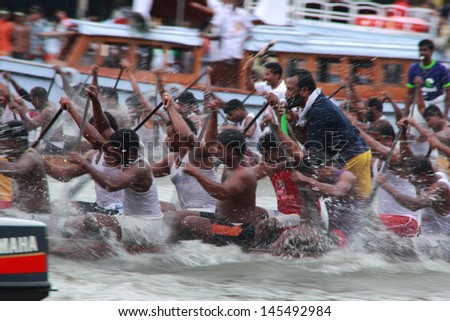 CHAMPAKKULAM, INDIA - JUNE 23:  Leading snake boat teams competing  in the Champakkulam Moolam Boat race held on June 23, 2013 in Champakkulam, Kerala, India.