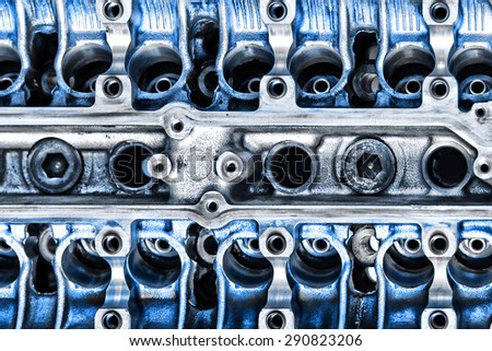 Detail of the disassembled motor. Cylinder heads