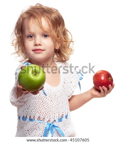 لماذا لا تأخذ تفاحة معك وأنت ذاهب للعمل؟؟ Stock-photo-girl-with-two-apples-in-her-hands-sharing-one-45107605