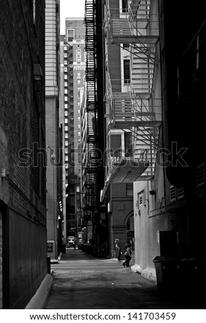 Chicago Downtown Alley in Black and White Vertical Photography. Urban Photo Collection. Chicago, Illinois, USA.