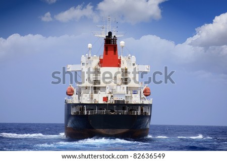 Oil tanker sailing: stern