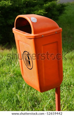 Recycle bin outdoor