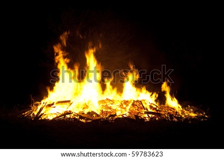 High heat bonfire, great for textures or flame use.