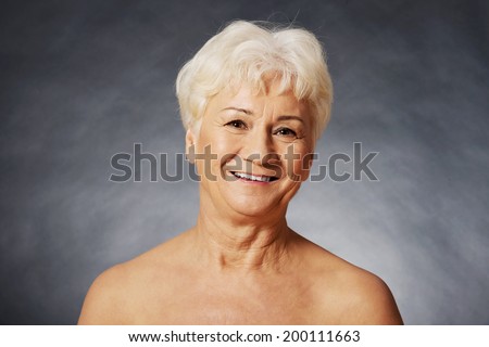 Nude 60 year old spa woman- head and shoulders