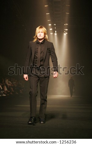 Male model on the runway at Seoul Fashion Week (Seoul Collection) Fall/Winter 2006.  Hong Sung Wan collection.