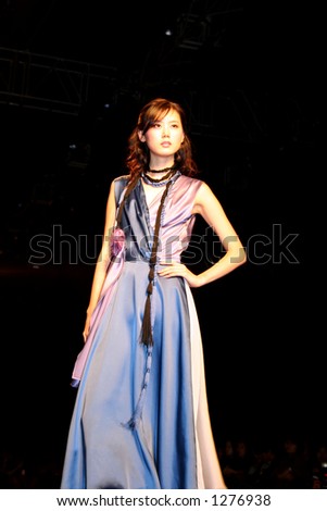 Model at Seoul Fashion Week (Seoul Collection) Fall/Winter 2006. Duchess collection by Lee Yoon-jung.
