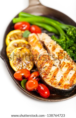 Salmon With Grilled Broccoli And Lemon
