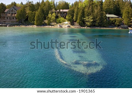 Tobermory boat under the water