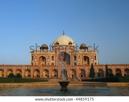 tomb of Humayun in Delhi with clear blue sky