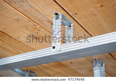 The zinced metal details for a false ceiling