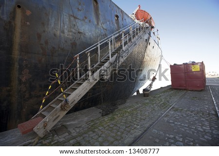 stock-photo-stairs-at-the-side-of-a-ship-along-the-quay-13408777.jpg?iact=hc&vpx=685&vpy=246&dur=1622&hovh=190&hovw=266&tx=117&ty=128&sig=102566507014818487221&ei=hcfzT9bAEoWjrQGL6ZHdAw&page=15&tbnh=175&tbnw=238&start=426&ndsp=30&ved=1t:429,r:26,s:426,i:184