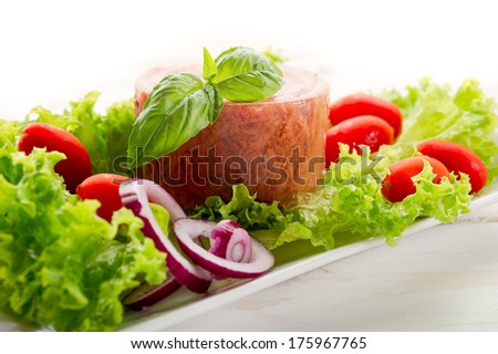canned meat with salad