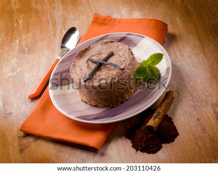 cheese cake with cinnamon vanilla and cocoa