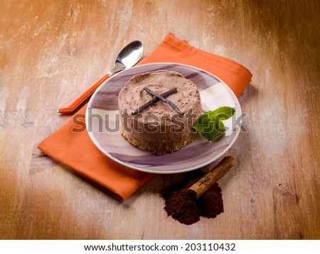 cheese cake with cinnamon vanilla and cocoa