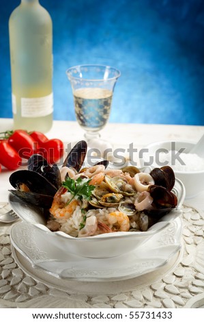 rice with sea fruits  and white wine